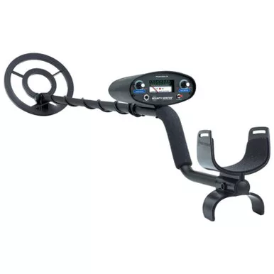 Bounty Hunter Tracker IV Metal Detector with Bonus PinPointer