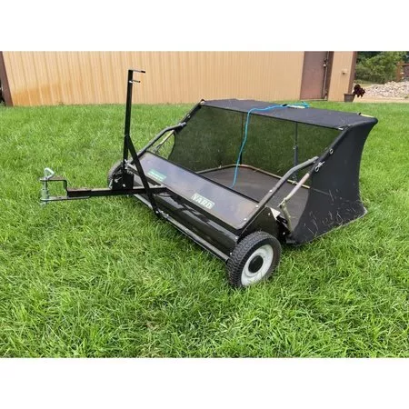 Field Tuff 38″ Tow-Style Lawn Sweeper – Quick Assembly, 12.5 cu. ft. Capacity | Towing Power 8–14 HP / 200cc+ | For ATVs, UTVs & Lawn Tractors