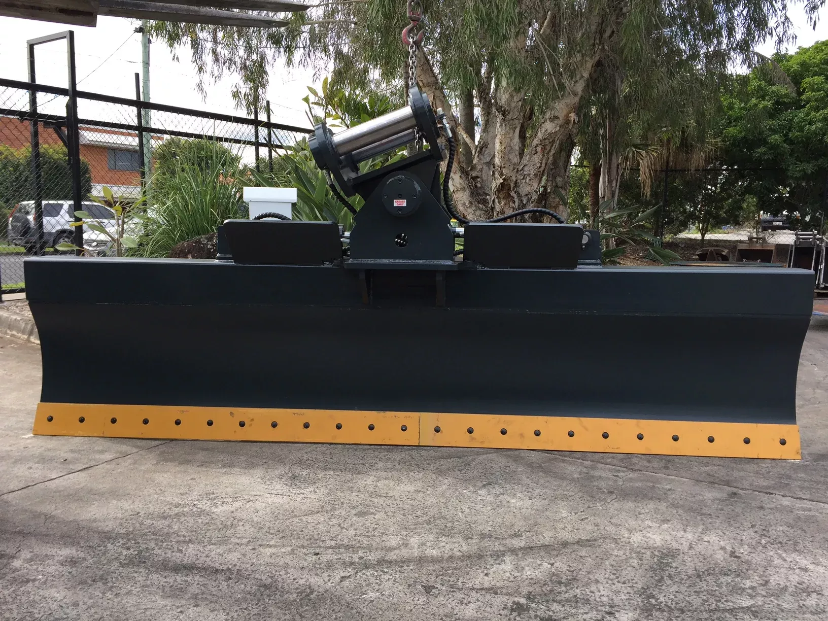 IS Attachments 4' Tilting Blade | Working Width 48" | Machine Size 3-9 Tons | For Excavators