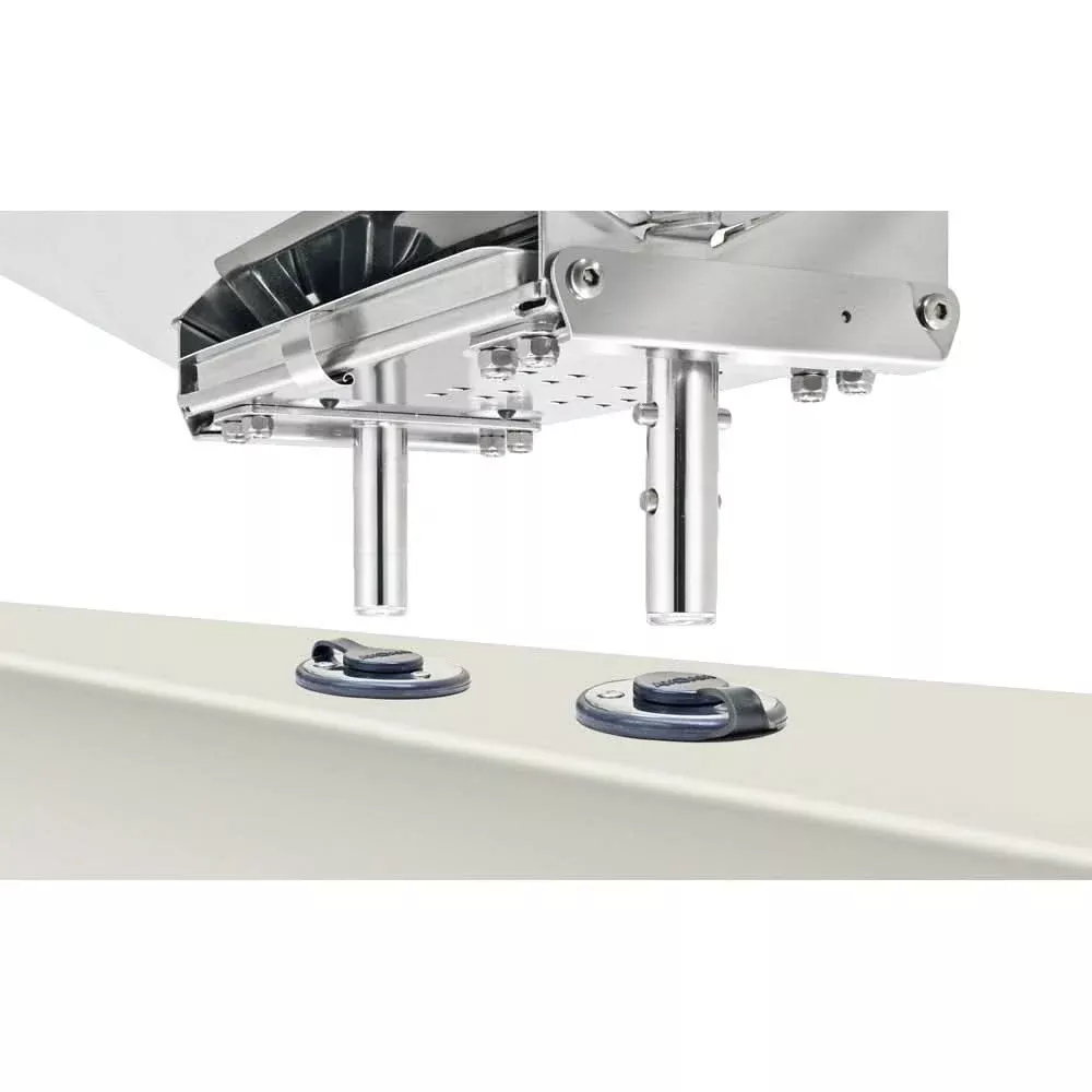 Magma Dual Locking Flush Deck Socket Mount - T10-526