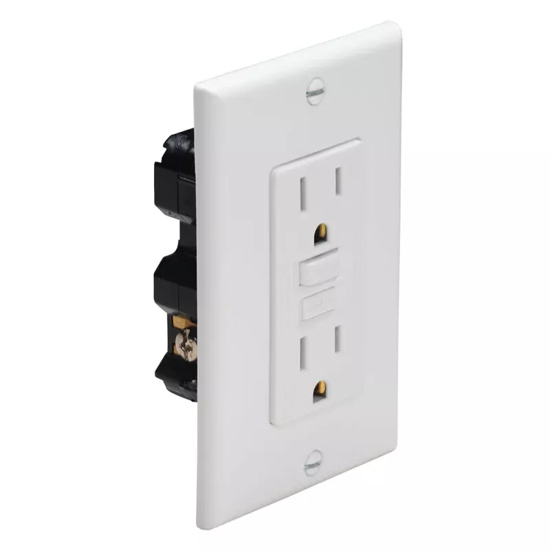 Marinco Ground Fault Circuit Interrupter (GFCI) – White