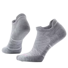 Smartwool Women's Run Targeted Cushion Low Ankle Socks - Light Gray-White - M