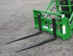 Worksaver | Integrated Frame Pallet Forks | Models 832420 To 833340 | Fork Lengths 36″ to 48″ | Load Capacity 1,250 to 4,000 LB | Horsepower Up To 65 HP | For Tractors